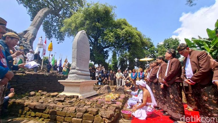 Melihat Tradisi Manusuk Sima di Nganjuk