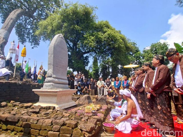 Melihat Tradisi Manusuk Sima di Nganjuk