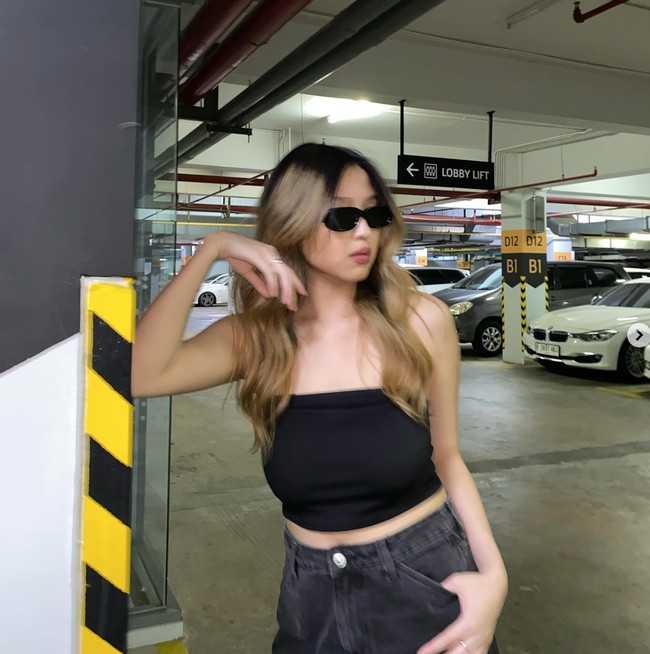 Lahir pada 17 April 2006, sebentar lagi Michelle akan genap berusia 20 tahun. Saat berbincang di podcast Melaney, Michelle juga sempat mengungkapkan bahwa dirinya sudah mandiri secara finansial sejak berusia sekitar 16-17 tahun. Foto: Instagram/@michelle4sh