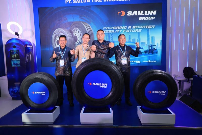 Pada GAIKINDO Indonesia International Commercial Vehicle Expo (GIICOMVEC 2026),Sailun kembali memperkenalkan lineup mereka dan memperkenalkan 2 produk terbaru SFR25 dan S690 yang diklaim telah dirancang untuk menjawab kebutuhan operasional yang berbeda.