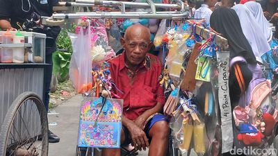 Perjuangan Pak Tarno Cari Cuan Usai Aset Digelapkan