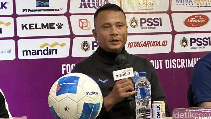 Pelatih Timnas Kamboja U-17, Khek Khemrin
