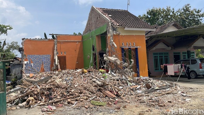 Penampakan Rumah Dibongkar gegara Cinta Kandas di Pati