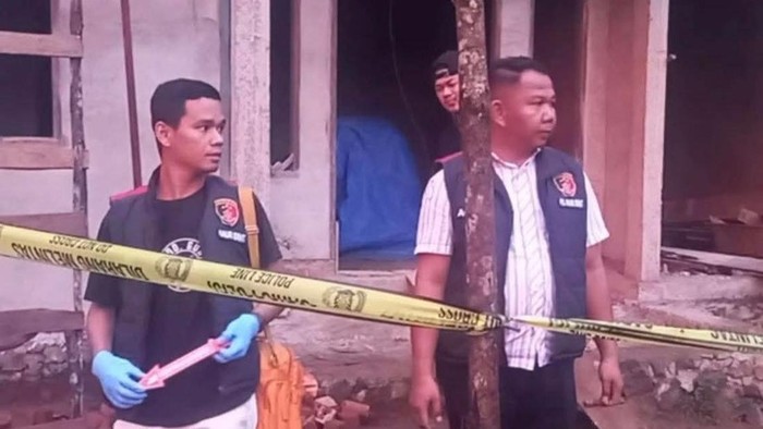 Polisi lakukan olah TKP pembunuh pria di Lubuklinggau