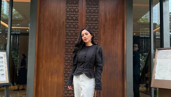 Rachel Vennya ditekan persoalan rumah oleh Okin.