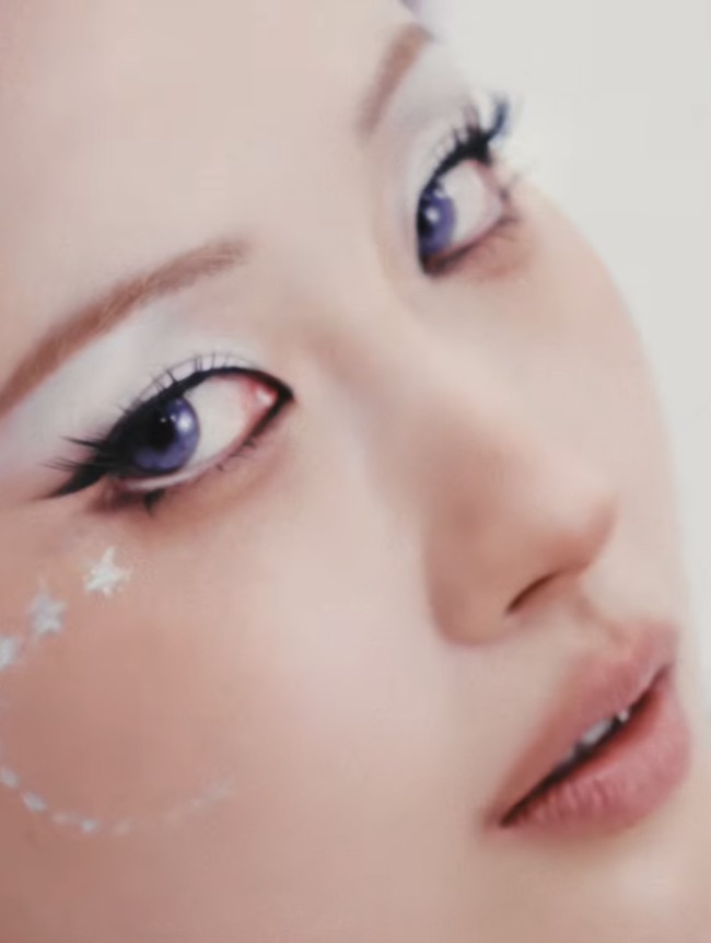 Transformasi RISABAE, MUA Legendaris Artis KPop yang Debut Jadi Solois