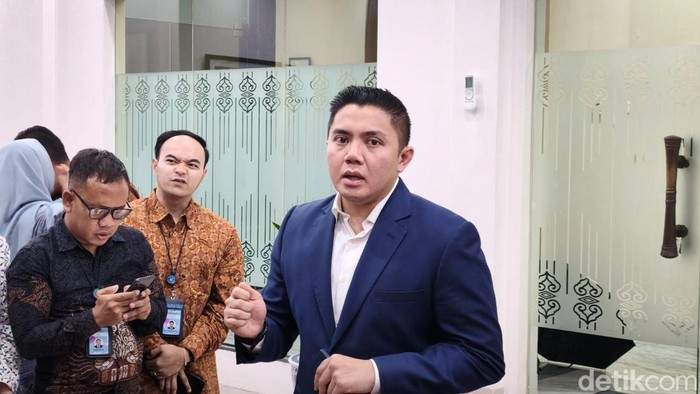 Seskab Teddy Indra Wijaya. (Rolando/detikcom)