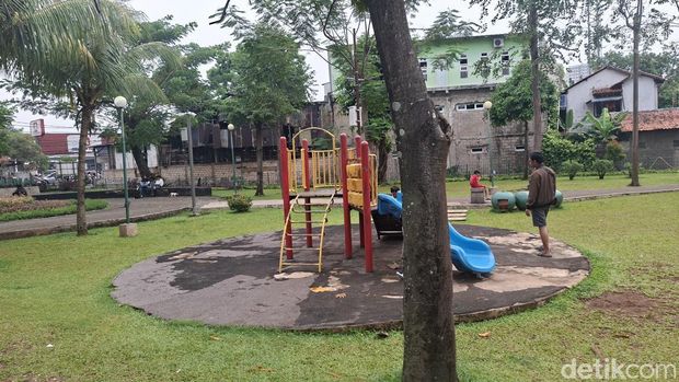 Taman Mahoni di Jaktim