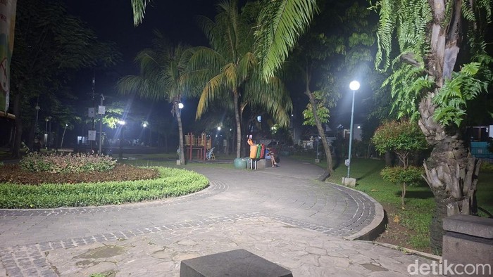 Taman Mahoni di Jaktim