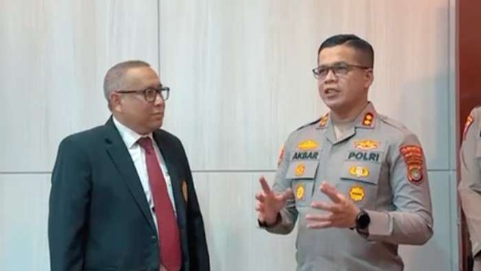 Wakapolres Metro Jaktim AKBP Achmad Akbar dan pihak rektorat Universitas Borobudur mematangkan teknis pembentukan Posko Studi Kepolisian di Universitas Borobudur, Selasa (7/4/2026).