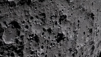 Lunar Closeup -> Download Foto: NASA