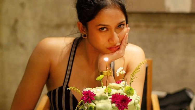 Aghniny Haque Centil Era!