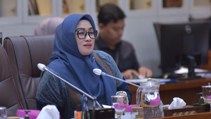 Anggota DPR RI Fraksi Partai Gerindra Putih Sari