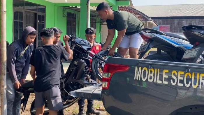 Polres Probolinggo menyita puluhan motor yang hendak digunakan untuk balap liar