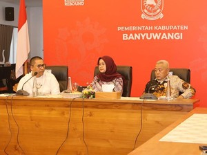Cara Bupati Ipuk Gerakkan Warga Memajukan Pariwisata Banyuwangi