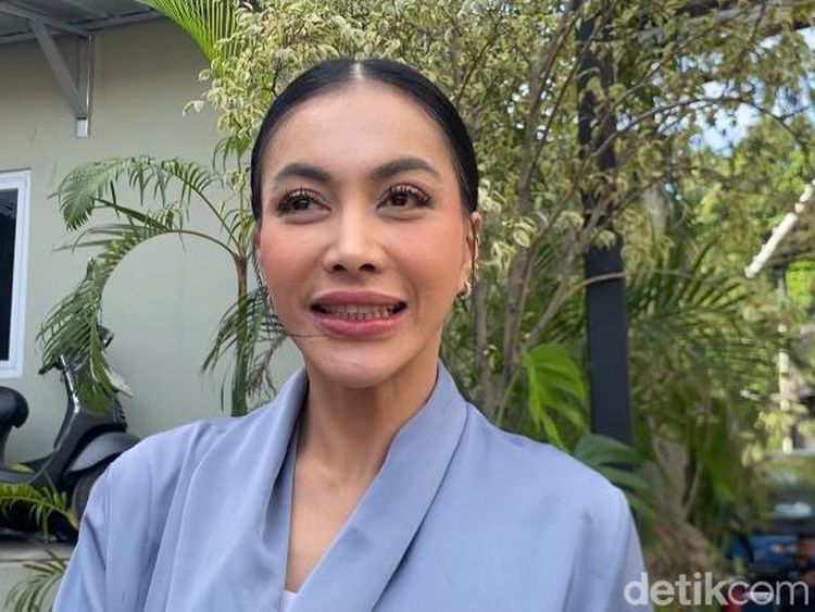Denada ke Ressa: Terima Kasih Sudah Beri Ibu Kebahagiaan