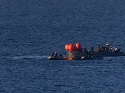 Dari Bulan ke Bumi! Detik-detik Artemis II Splashdown Bikin Merinding