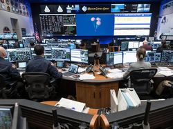 Dari Bulan ke Bumi! Detik-detik Artemis II Splashdown Bikin Merinding