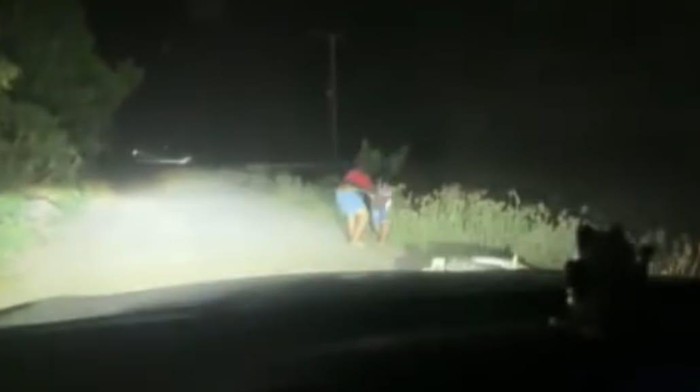 Seorang petani di Wajo menikam pria hingga tewas karena cemburu. Insiden terekam video dan viral di media sosial.