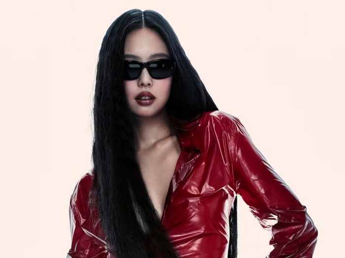 Jennie BLACKPINK Jadi Brand Ambassador Ray-Ban.