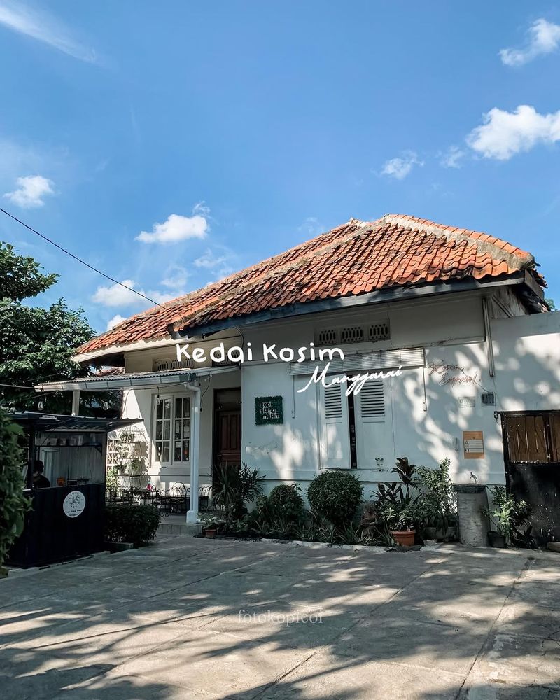 Kafe vibes Bandung di Manggarai Kafe vibes Bandung di Manggarai