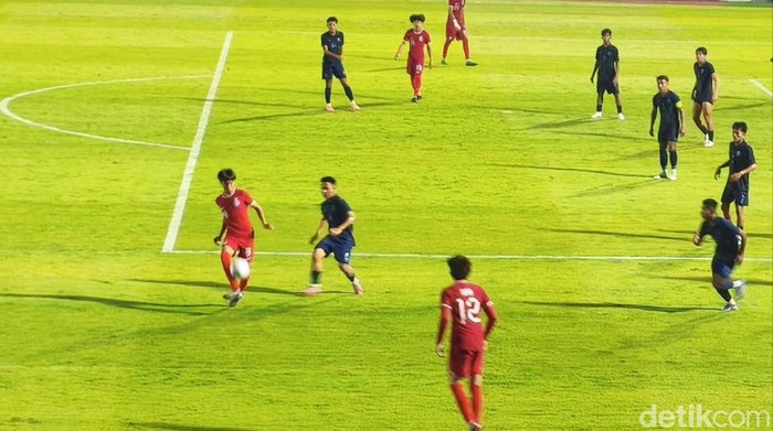 Kamboja Vs Singapura Piala AFF U-17 di Stadion Gelora Delta Sidoarjo.