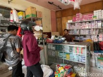 Melejitnya Harga Plastik di Lamongan hingga Capai 100%