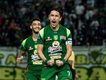 2 Pemain Persebaya Masuk Best XI Super League