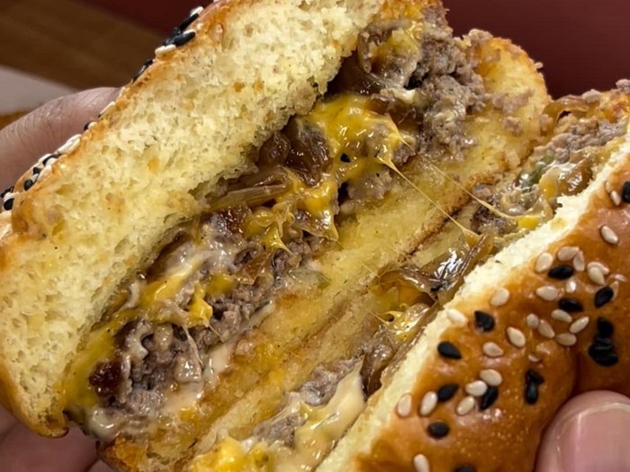 Mogul Burger