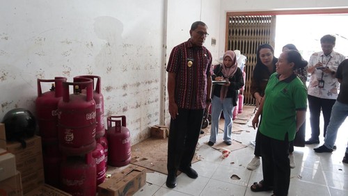 Pemprov NTT mengecek stok LPG di sejumlah titik di Kota Kupang, NTT. (Foto: Dok. Humas Pemprov NTT)