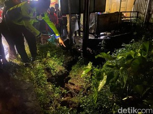Motor Terperosok di Jembatan Sungai Pelus Banyumas, Pembonceng Hilang