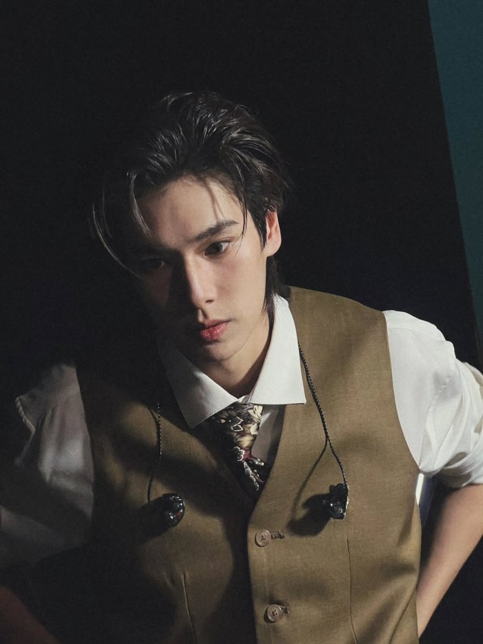 Aktor/penyanyi Thailand Phuwin Tangsakyuen.