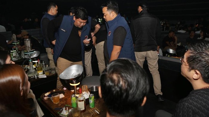 Razia Gabungan di THM Surabaya, 106 Pengunjung Bebas Narkoba