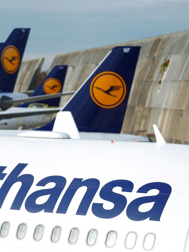 Protes Kondisi Kerja, Awak Kabin Mogok Massal