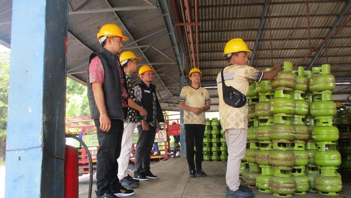 Satgas memastikan stk Elpiji 3 Kilogram di Ngawi tersedia