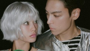 Gaya Mesra Nana eks After School dan T.O.P eks BIGBANG, Fans Auto Histeris