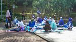 Akhir Pekan di Taman Spathodea, Warga Nikmati Ruang Terbuka Hijau