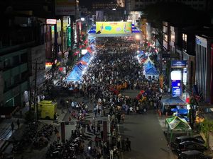 Sederet Catatan Pemkot Palembang Usai Uji Coba Car Free Night Atmo