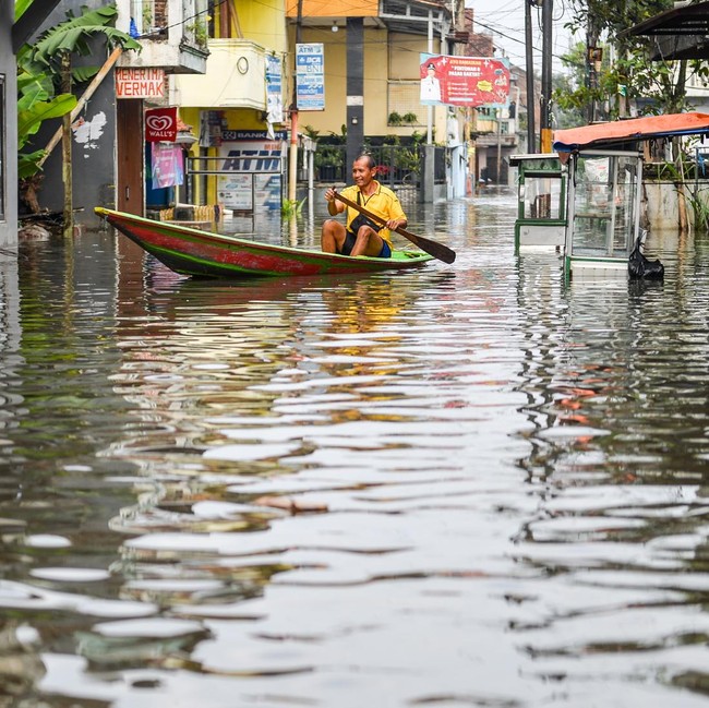 Dayeuhkolot Dikepung Banjir, Jalan Putus dan Ratusan Rumah Terendam