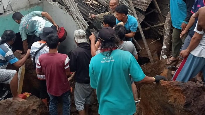 1 Orang di Purbalingga Tewas Akibat Batu Raksasa Timpa Rumah Warga
