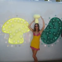 Intip Gaya Hailey Bieber di Coachella 2026 Jelang Comeback Justin Bieber