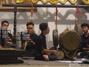 Cuma di Surabaya, Ngopi Sambil Diiringi Alunan Musik Gamelan
