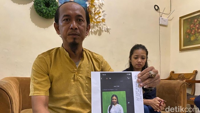 Eko NS dan Intan Anggraeni saat membeberkan bukti dan menjawab klarifikasi Rey