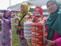 Nuansa Lebaran Tempo Dulu Hidup Kembali di Tradisi Kukusan Depok