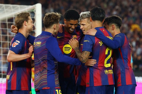 Soccer Football - LaLiga - FC Barcelona v Espanyol - Spotify Camp Nou, Barcelona, Spain - April 11, 2026 FC Barcelonas Marcus Rashford celebrates scoring their fourth goal with teammates REUTERS/Albert Gea