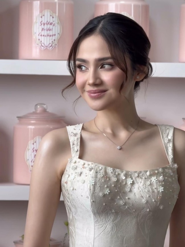 Pesona Syifa Hadju di Acara Bridal Proposal Jelang Nikah, Cantik Maksimal!