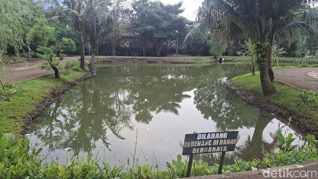 Taman Pojok Ceria di Cibubur, Jakarta Timur Taman Pojok Ceria di Cibubur, Jakarta Timur