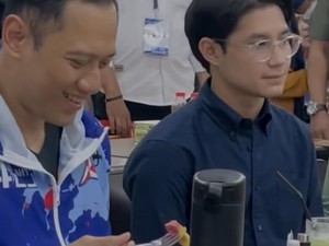 Potret Teuku Rassya Ngopi di Aceh, Bareng Warga hingga AHY