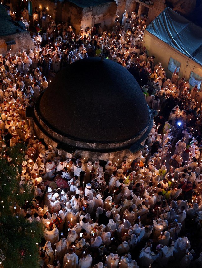 Tradisi Suci di Yerusalem, Umat Ethiopia Rayakan Api Suci