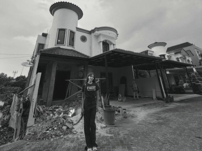 Ummi Quary perlihatkan rumah barunya.